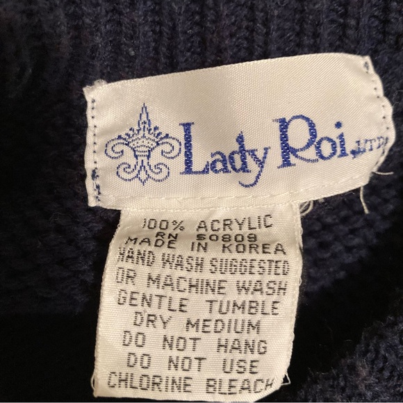 Vintage Lady Roi Blue Polar Bear Sweater - Picture 3 of 6